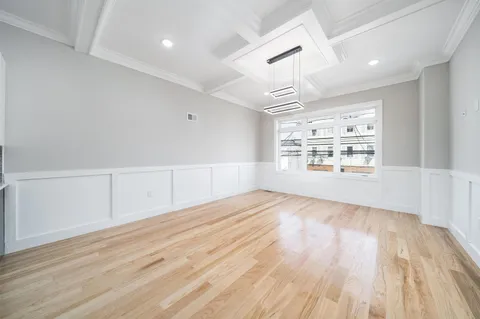 $5,150 | 159 Hopkins Avenue, Unit 1, Jersey City, NJ 07306
