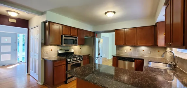 $2,900 | 1478 Kingwood Street, Ypsilanti, MI 48197