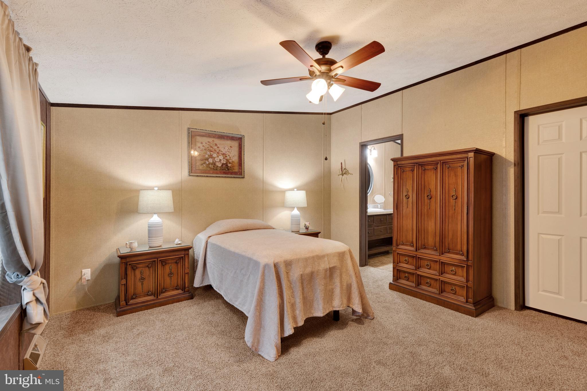 26 Jere Road Gordonville, PA 17529 - Photo 12 of 26 Primary Suite
