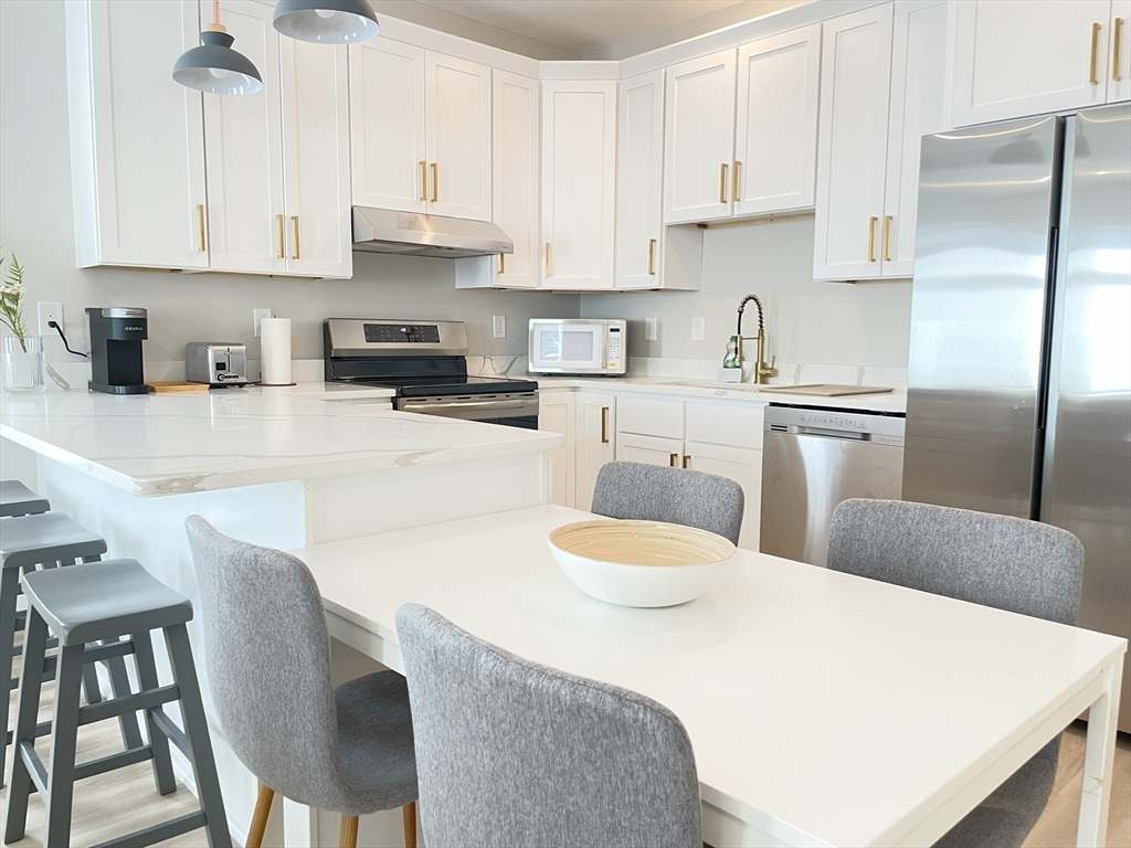 53 Harvard Street, Unit 2 Boston, MA 02124 - Photo 4 of 15