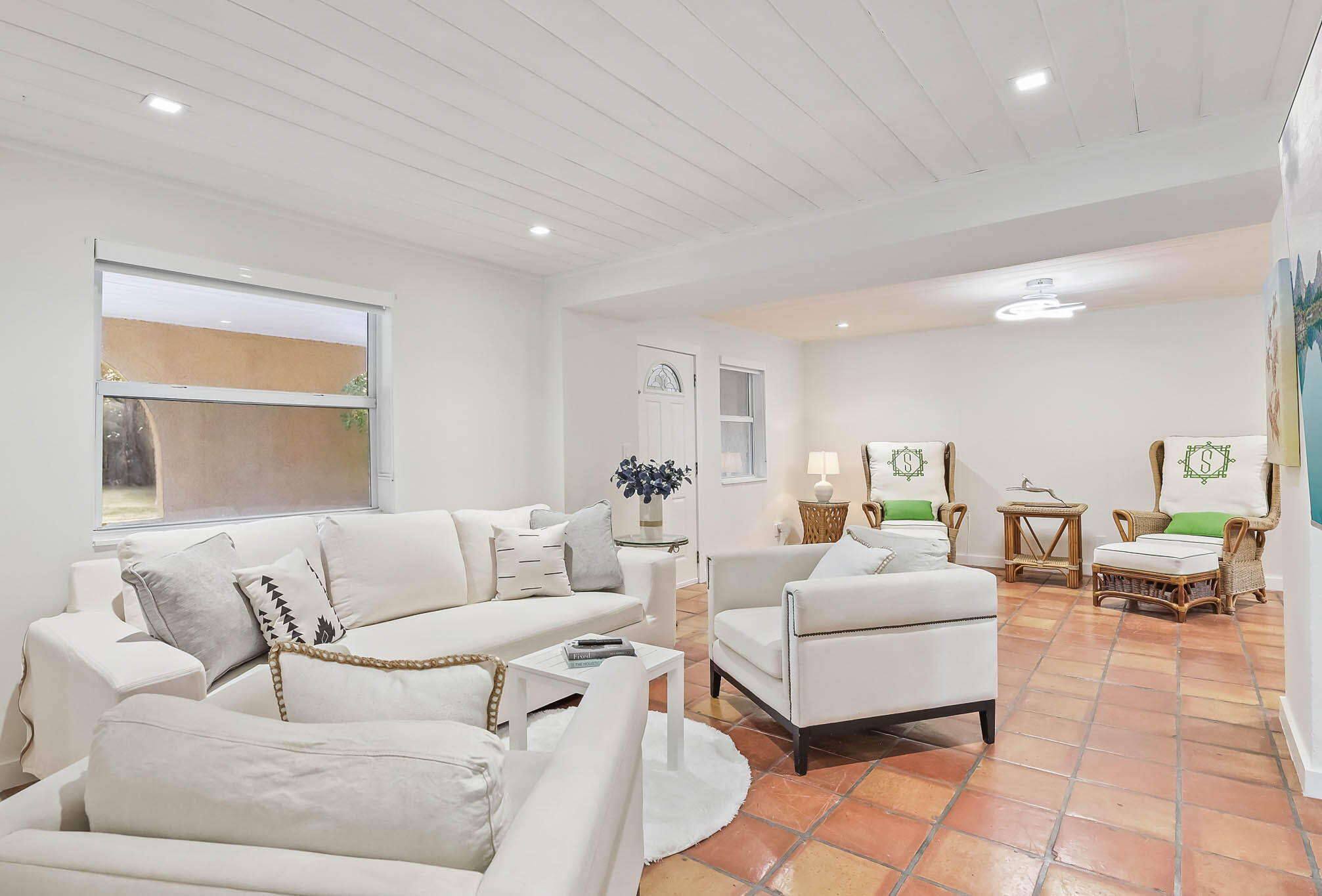 103 East Shannondale Road Cloud Lake, FL 33406 - Photo 5 of 31 a living room with furniture and a couch
