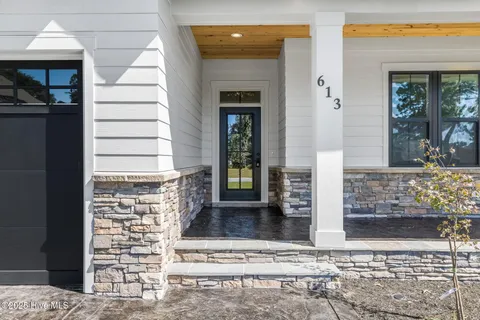 $825,000 | 613 Riverwood Drive Southeast, Bolivia, NC 28422