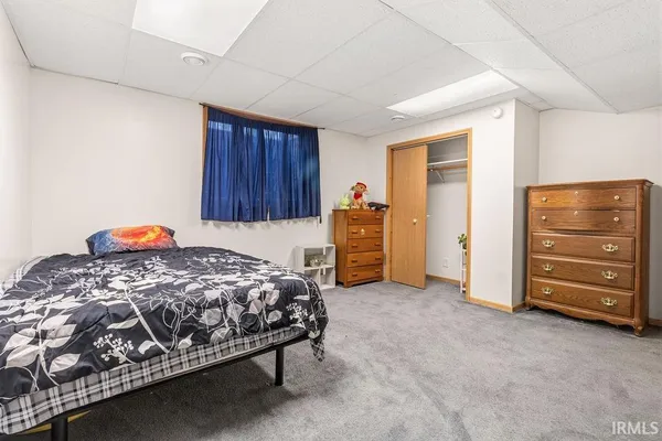 $299,900 | 2804 East Lapoint Drive, Milford, IN 46542