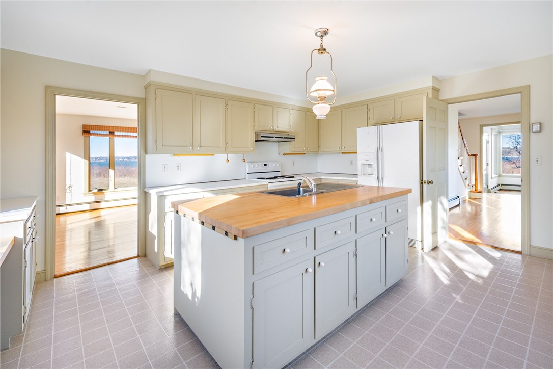 71 Indian Hill Road Little Compton, RI 02837 - Photo 6 of 10