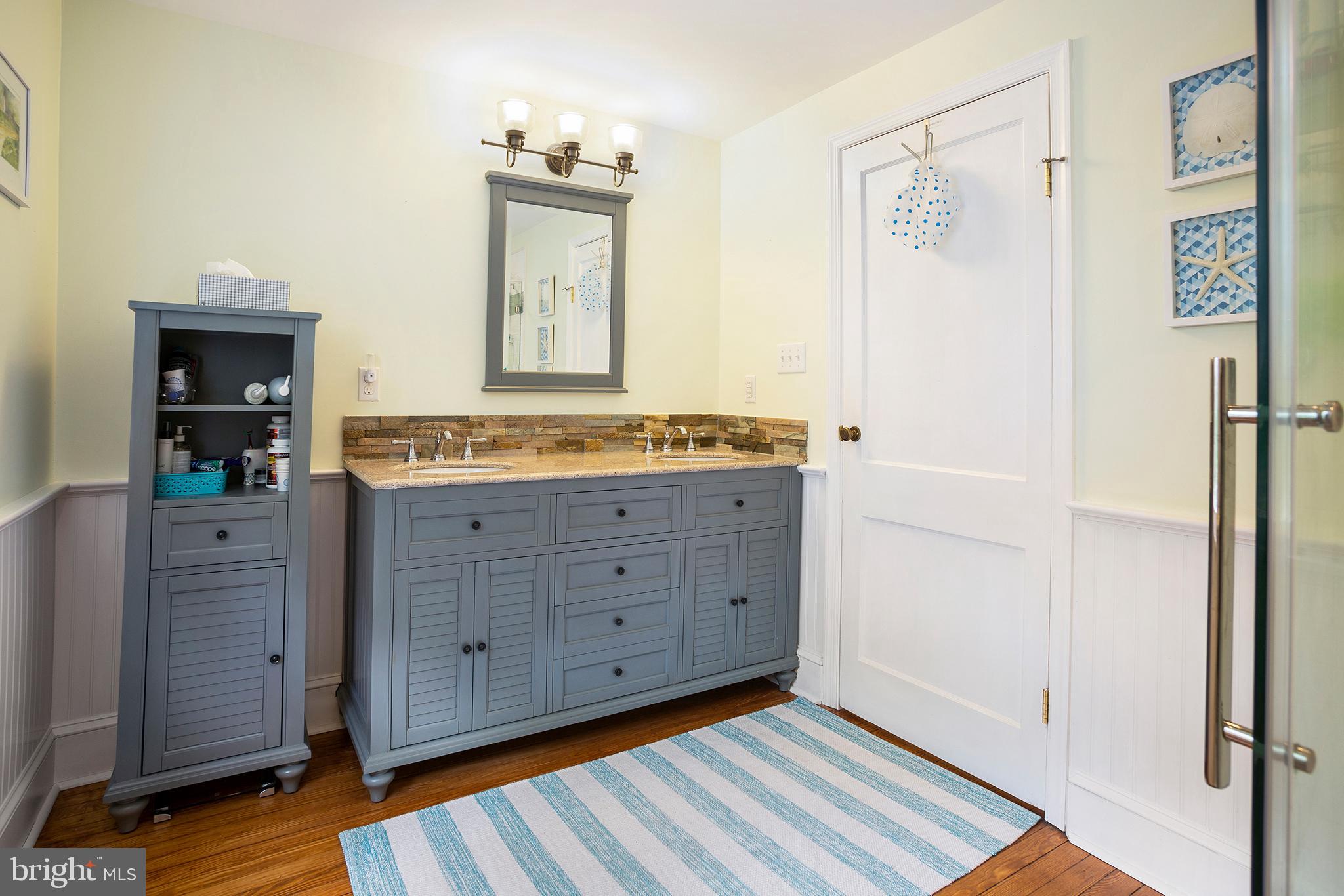 114 Grubb Road Malvern, PA 19355 - Photo 19 of 29 Master bathroom