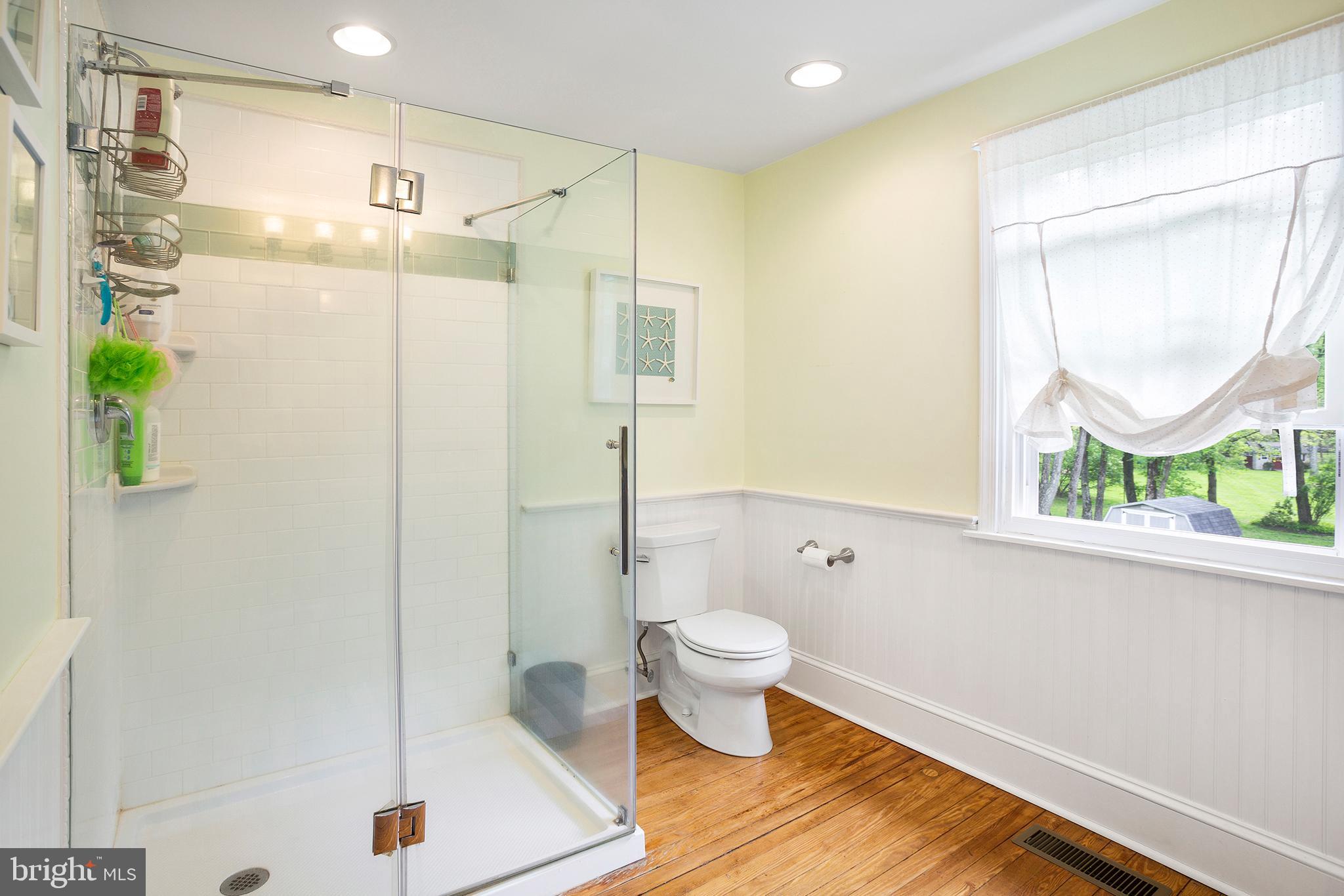 114 Grubb Road Malvern, PA 19355 - Photo 20 of 29 Master bathroom