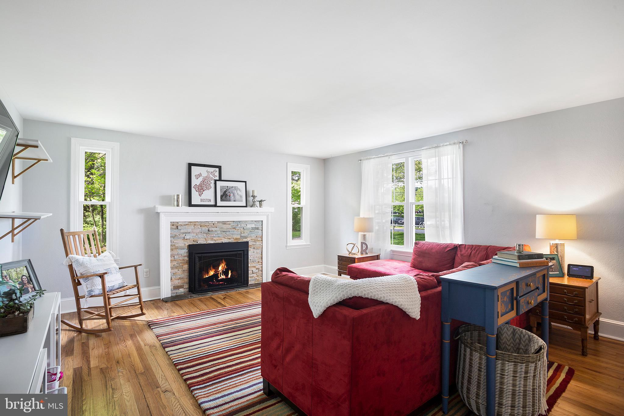 114 Grubb Road Malvern, PA 19355 - Photo 4 of 29 Large living room with gas fireplace.