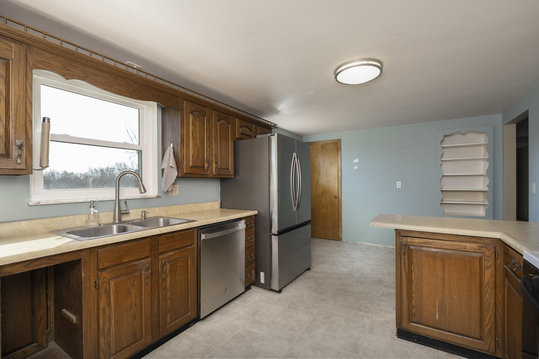 6132 Ridge Road Florence, KY 41042 - Photo 11 of 21 Gallery Image 11