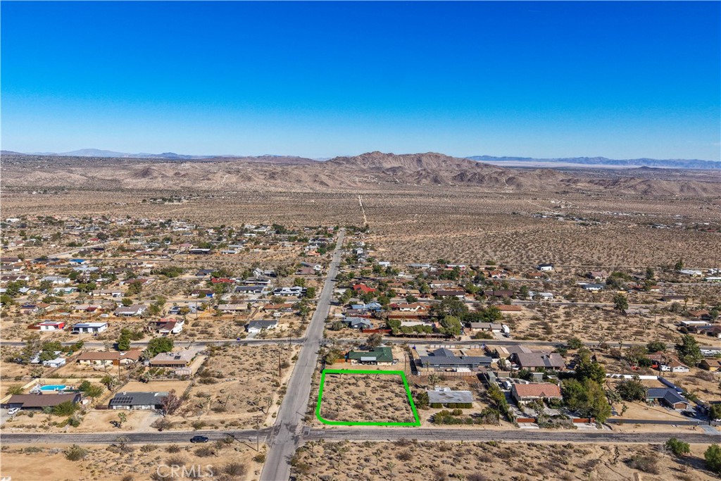 7505 Sherwood Road Joshua Tree, CA 92252 - Photo 11 of 12 a view of a city with ocean view