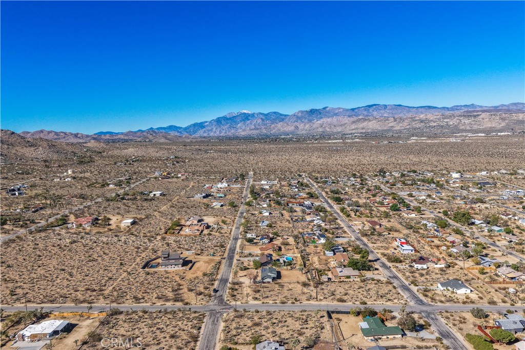 7505 Sherwood Road Joshua Tree, CA 92252 - Photo 6 of 12 a view of lake and mountain