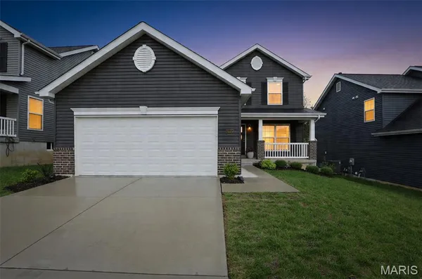 $369,900 | 3127 White Pine Drive, Imperial, MO 63052