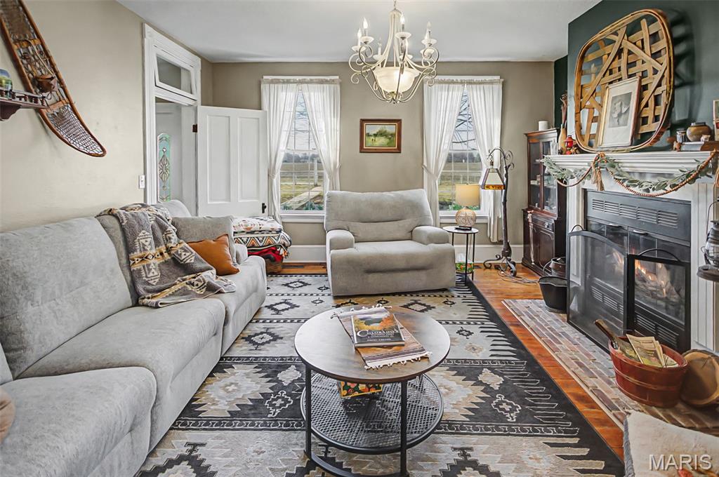 7536 Prairietown Road Worden, IL 62097 - Photo 13 of 96