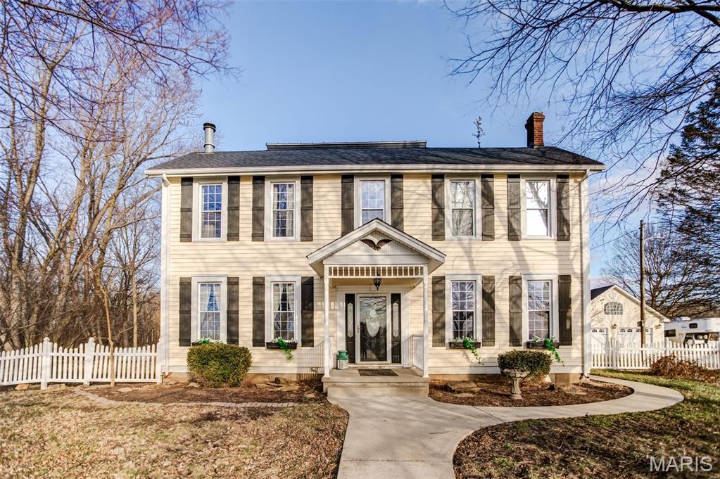 7536 Prairietown Road Worden, IL 62097 - Photo 3 of 96