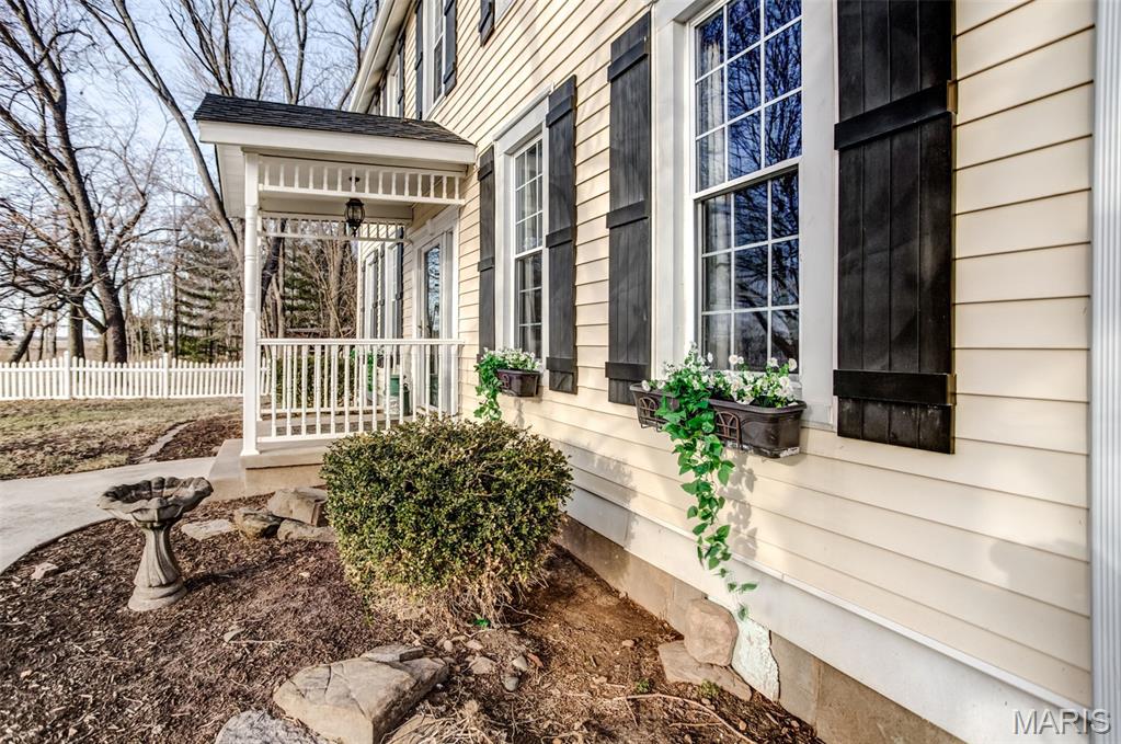 7536 Prairietown Road Worden, IL 62097 - Photo 5 of 96