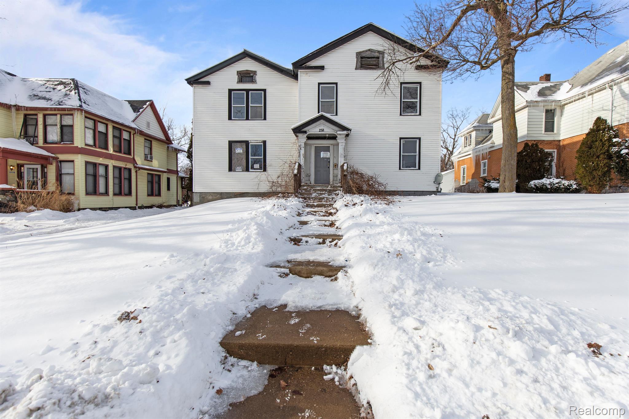258 Orchard Lake Road Pontiac, MI 48341 - Photo 1 of 16 Gallery Image 1