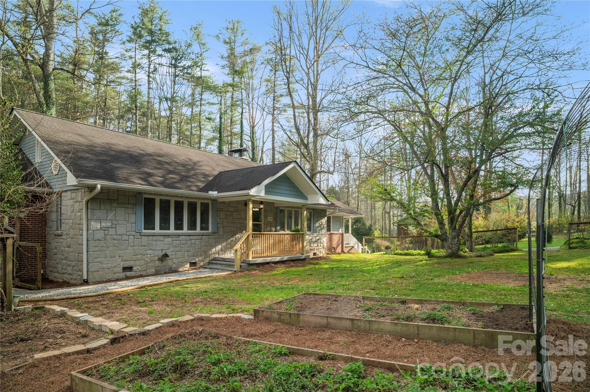 3002 Kanuga Road Hendersonville, NC 28739 - Photo 6 of 48