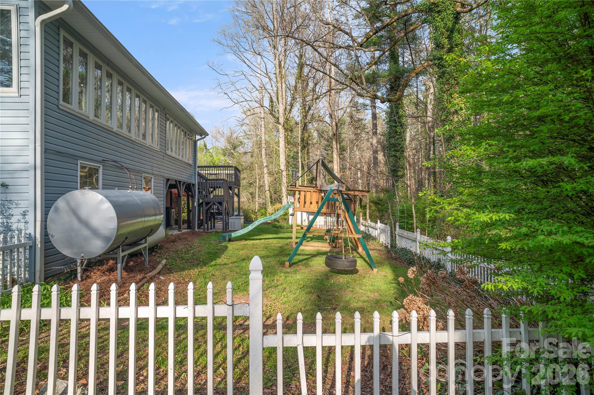 3002 Kanuga Road Hendersonville, NC 28739 - Photo 9 of 47