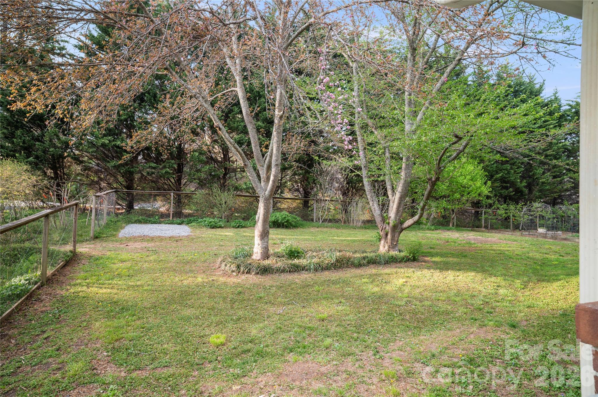 3002 Kanuga Road Hendersonville, NC 28739 - Photo 9 of 48