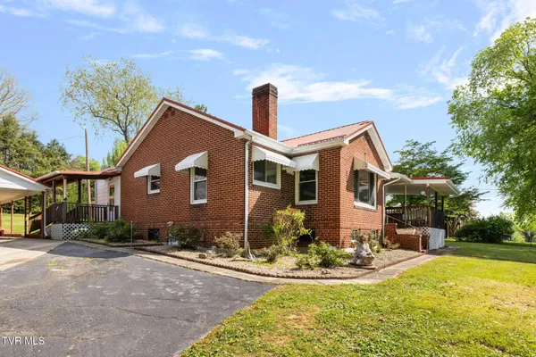 $209,000 | 153 Forest Avenue, Pennington Gap, VA 24277