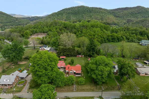 $209,000 | 153 Forest Avenue, Pennington Gap, VA 24277