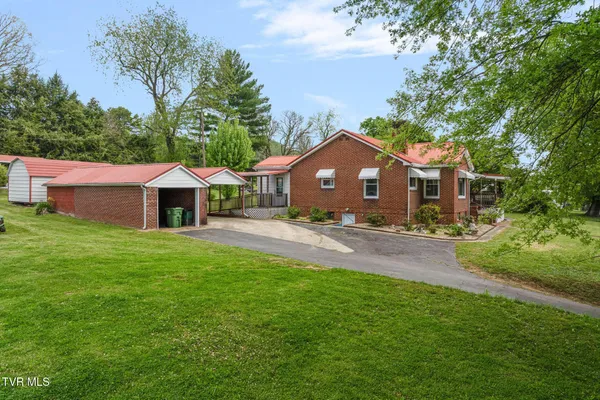 $209,000 | 153 Forest Avenue, Pennington Gap, VA 24277