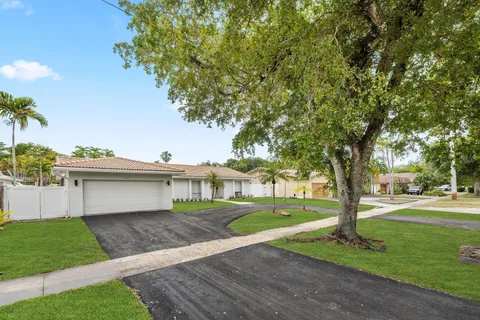 $1,195,000 | 3411 North Park Road, Hollywood, FL 33021