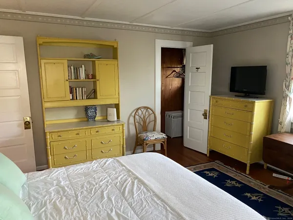 $11,000 | 33 Grove Avenue, Madison, CT 06443