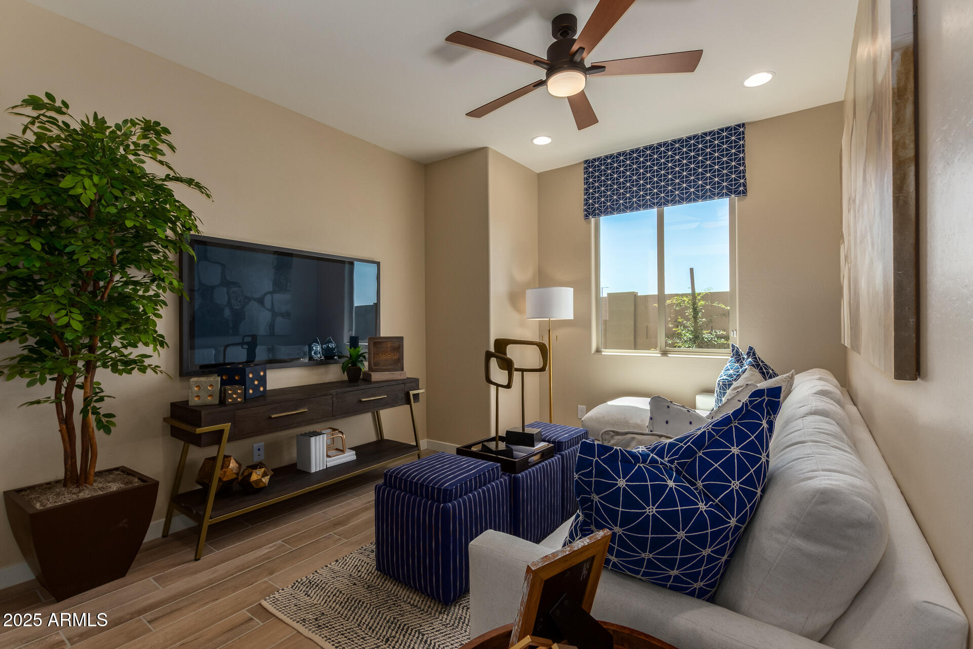 17656 West Bajada Road Surprise, AZ 85387 - Photo 4 of 30 0004-04 Bajada 17656