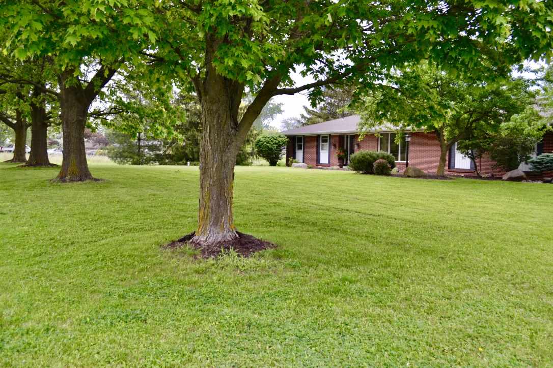 18202 Killian Road Spencerville, IN 46788 - Photo 4 of 34 Gallery Image 4