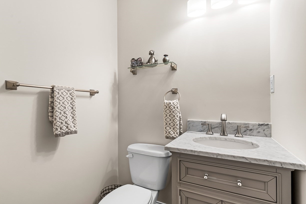 218 Rangeway Road, Unit 232 Billerica, MA 01862 - Photo 17 of 38