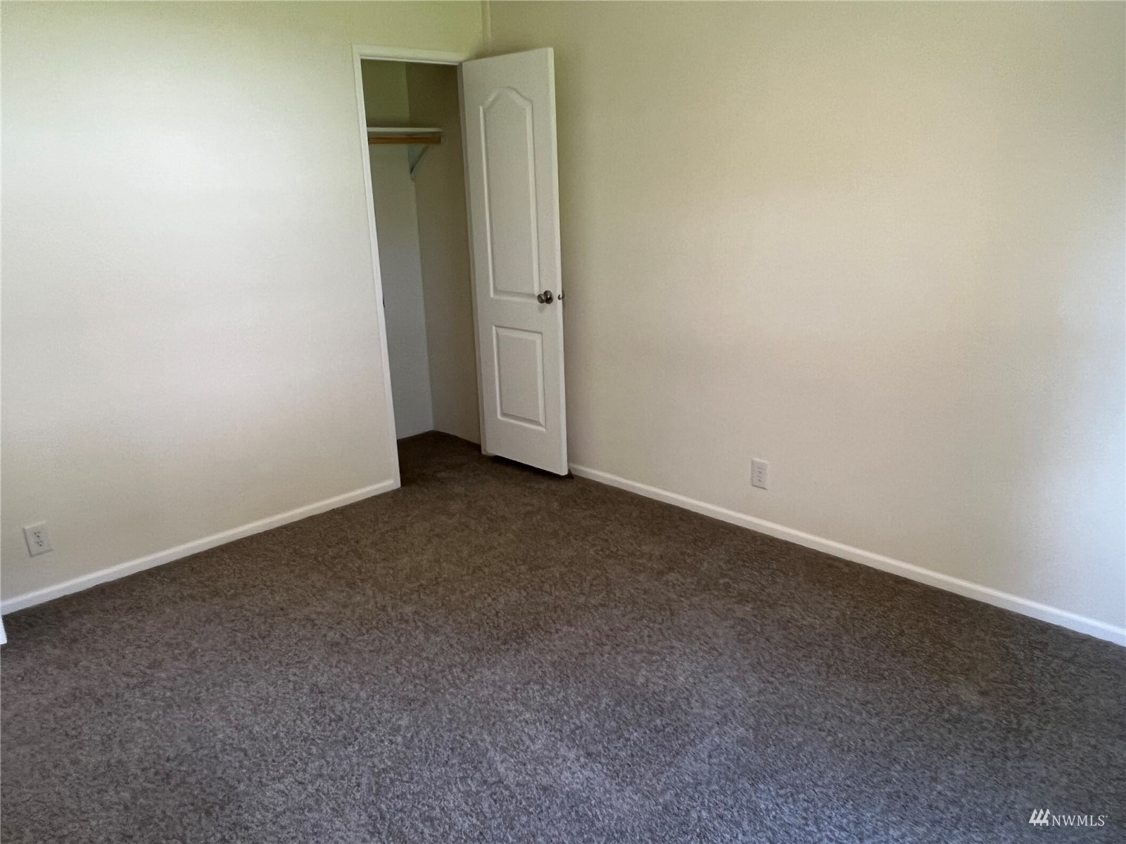 24919 Hoehn Road, Unit 5 Sedro-Woolley, WA 98284 - Photo 16 of 19 Gallery Image 16