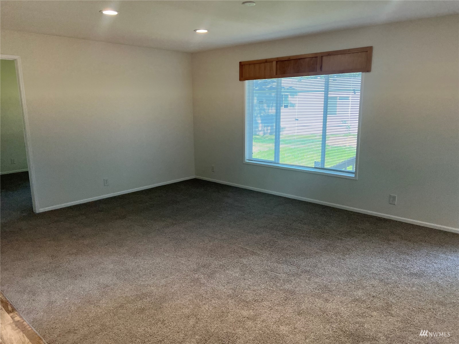 24919 Hoehn Road, Unit 5 Sedro-Woolley, WA 98284 - Photo 10 of 19 Gallery Image 10
