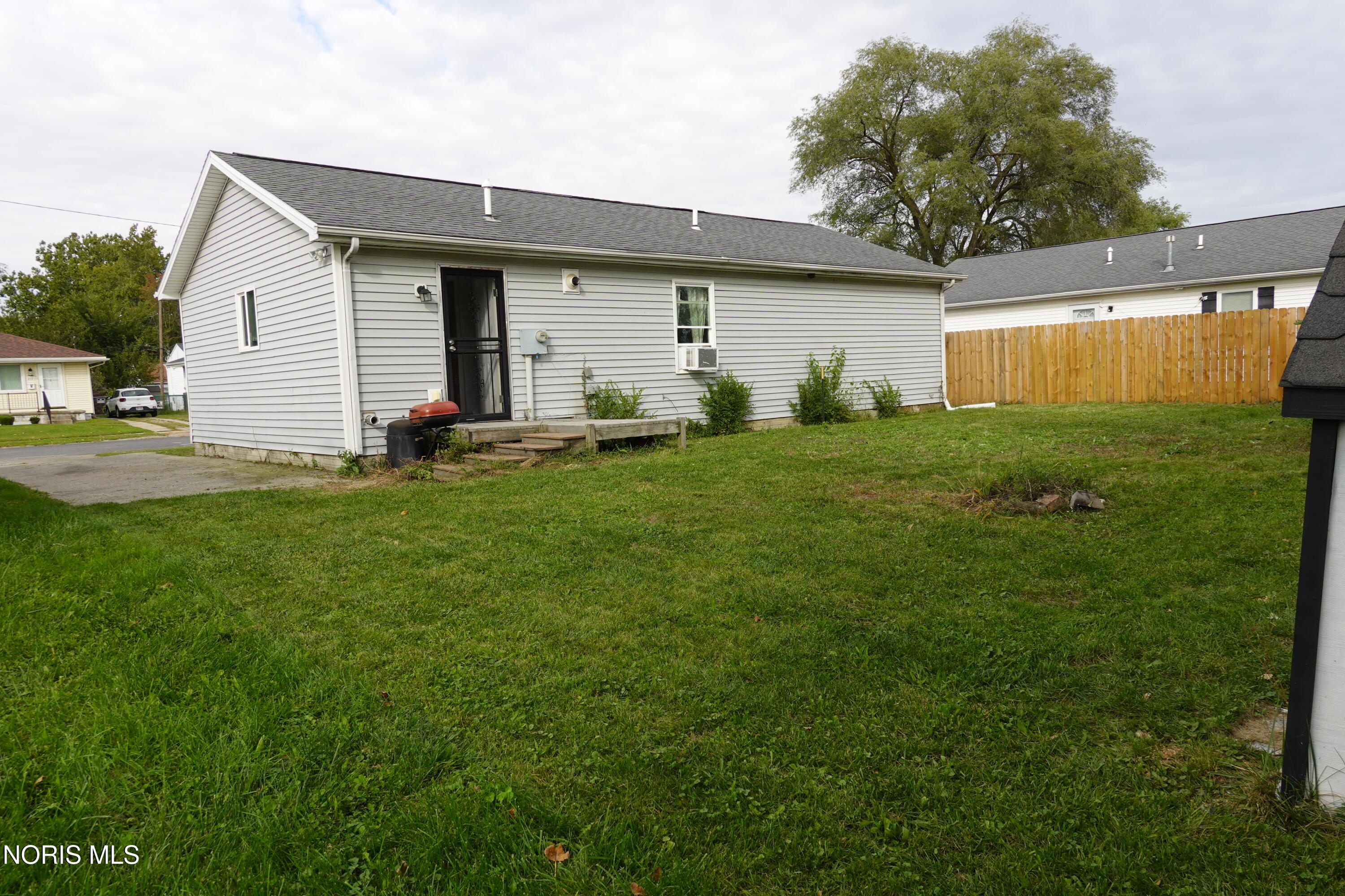 405 Waybridge Road Toledo, OH 43612 - Photo 20 of 24 Gallery Image 20