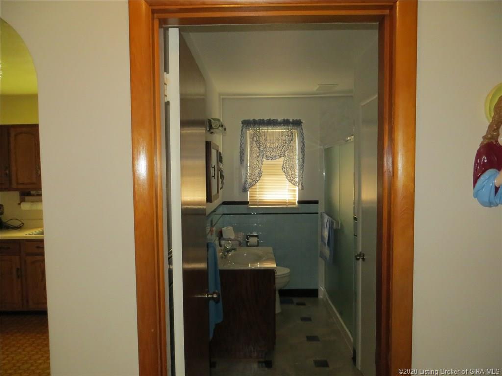 4208 Roberts Road Floyds Knobs, IN 47119 - Photo 22 of 45 Gallery Image 22