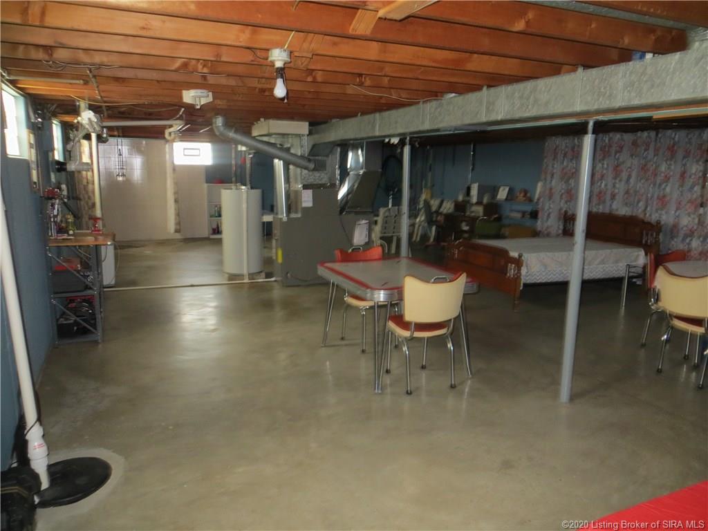 4208 Roberts Road Floyds Knobs, IN 47119 - Photo 37 of 45 Gallery Image 37