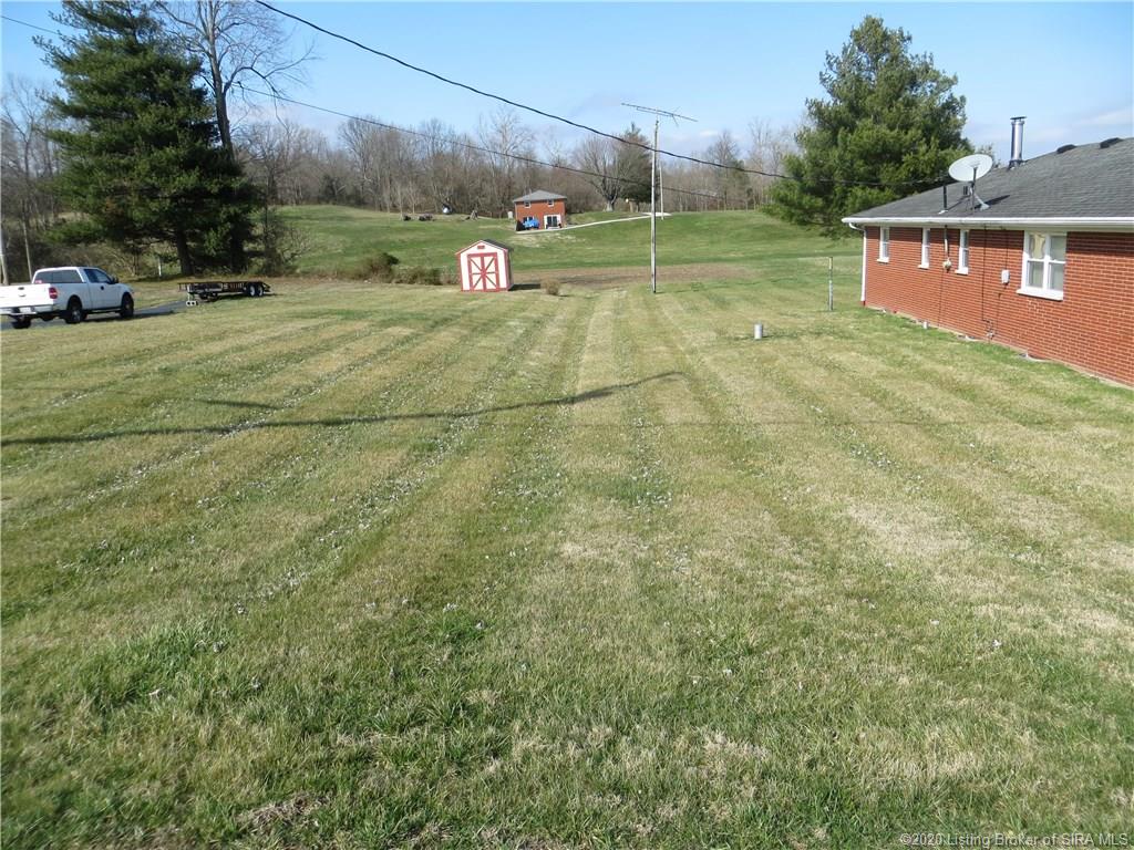 4208 Roberts Road Floyds Knobs, IN 47119 - Photo 7 of 45 Gallery Image 7