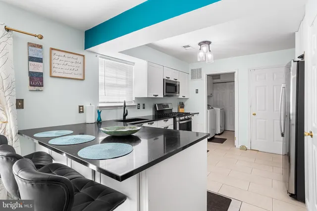 $525,000 | 26 Andrea Drive, Columbus, NJ 08022