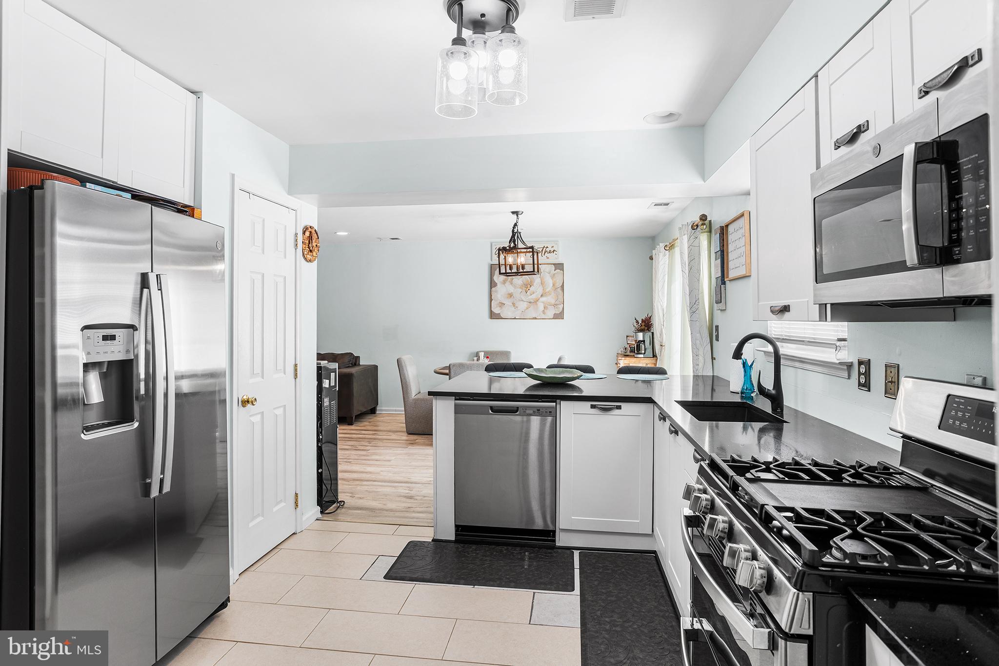 26 Andrea Drive Columbus, NJ 08022 - Photo 14 of 30