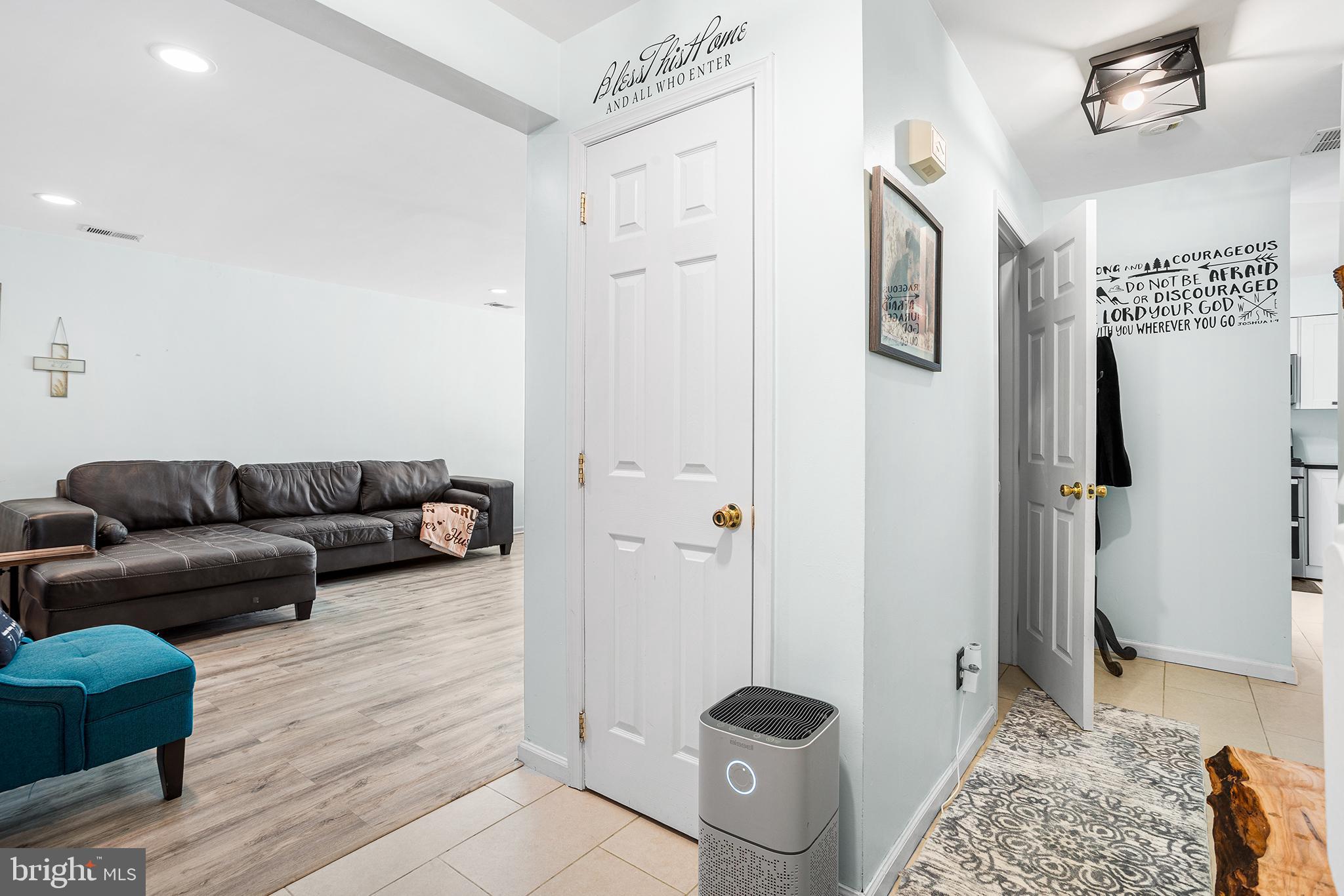 26 Andrea Drive Columbus, NJ 08022 - Photo 5 of 30