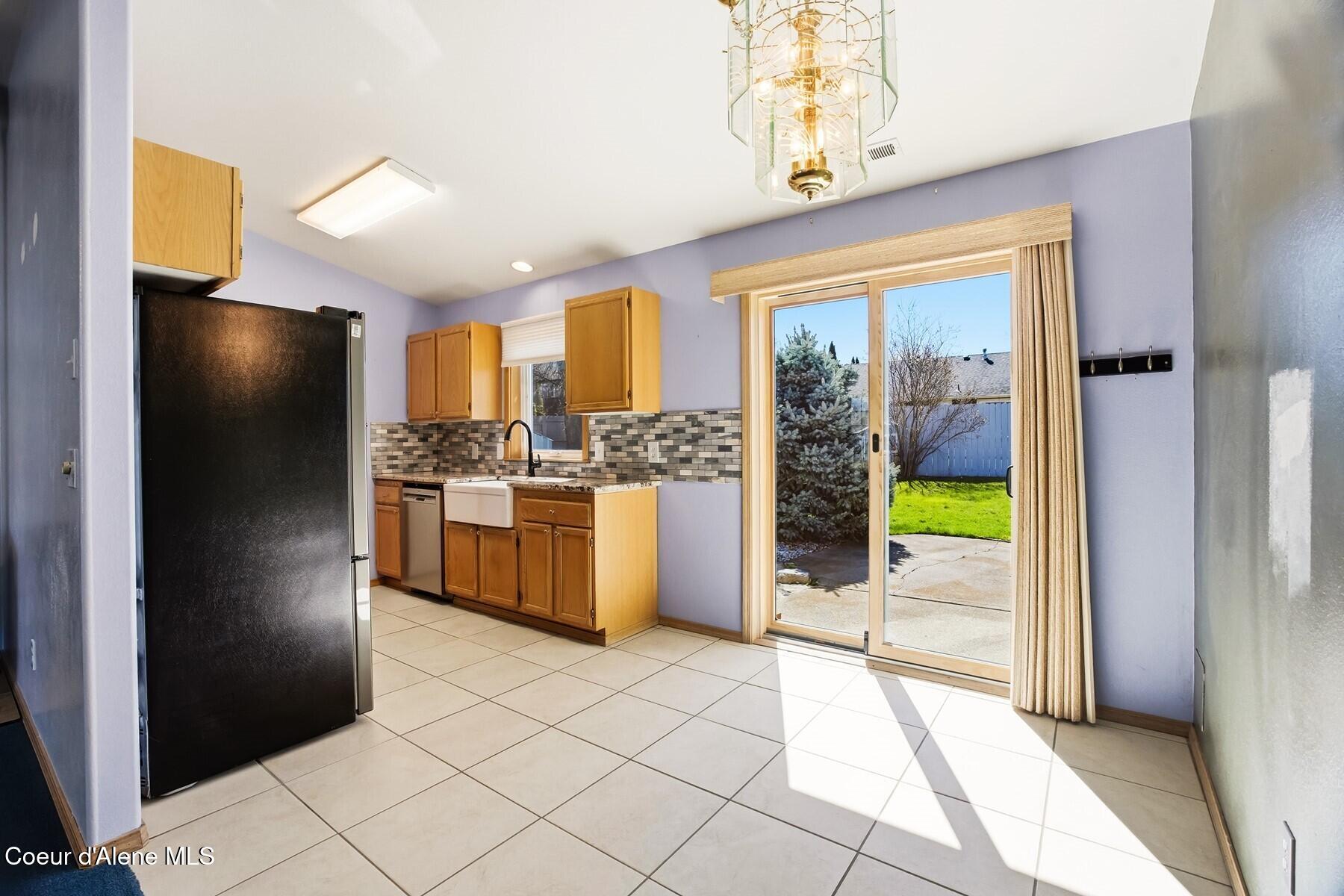 8402 California Street Rathdrum, ID 83858 - Photo 7 of 39 86304284