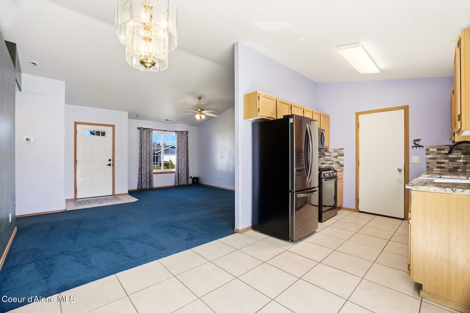 8402 California Street Rathdrum, ID 83858 - Photo 8 of 39 86304285