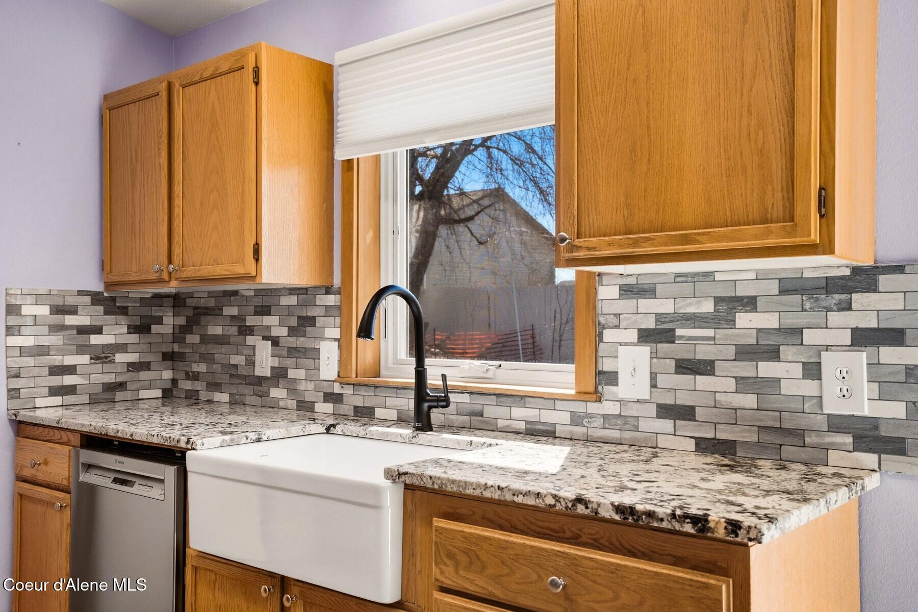 8402 California Street Rathdrum, ID 83858 - Photo 10 of 39 86304288