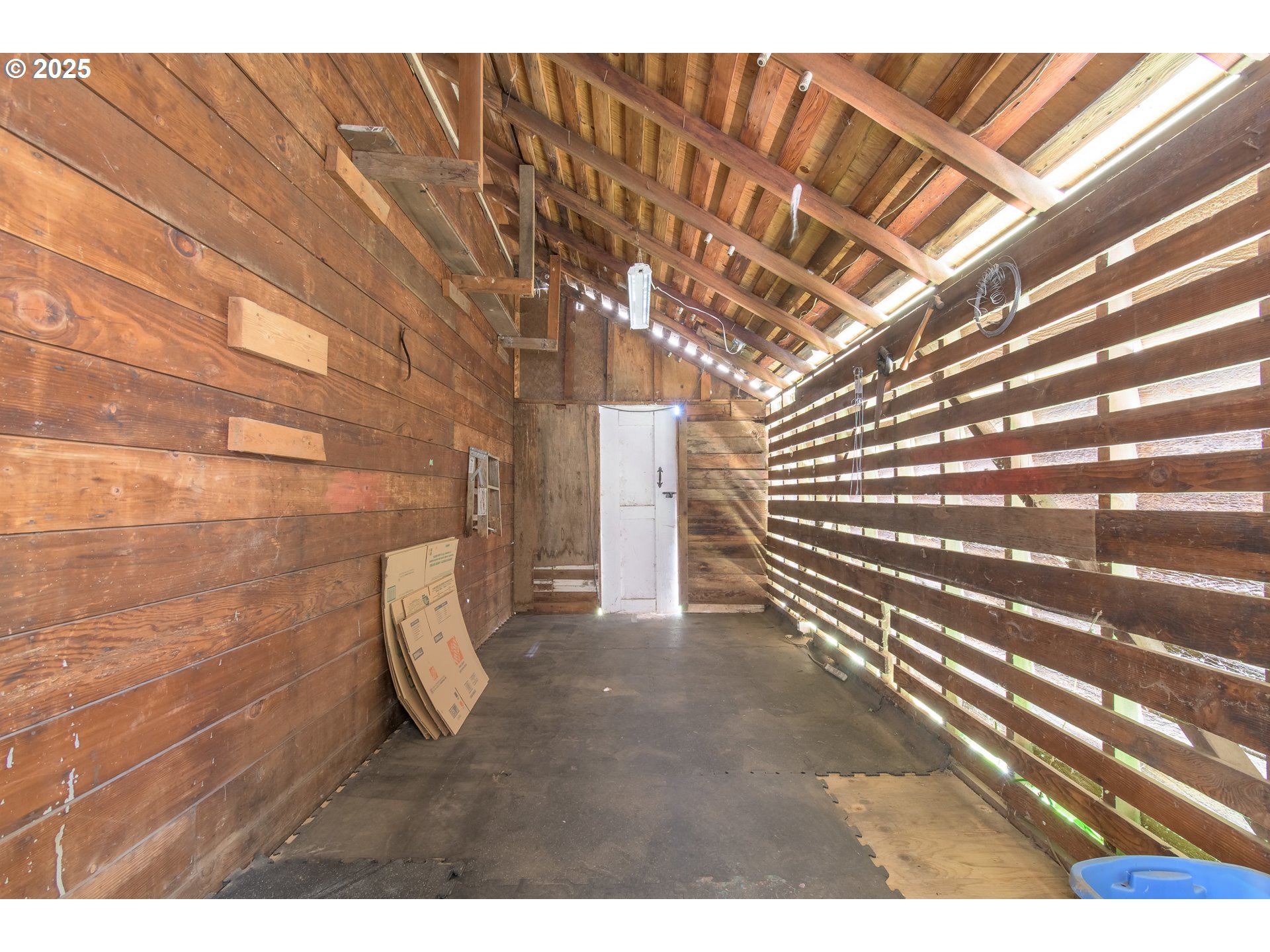 1625 River Road Eugene, OR 97404 - Photo 32 of 48 Gallery Image 32
