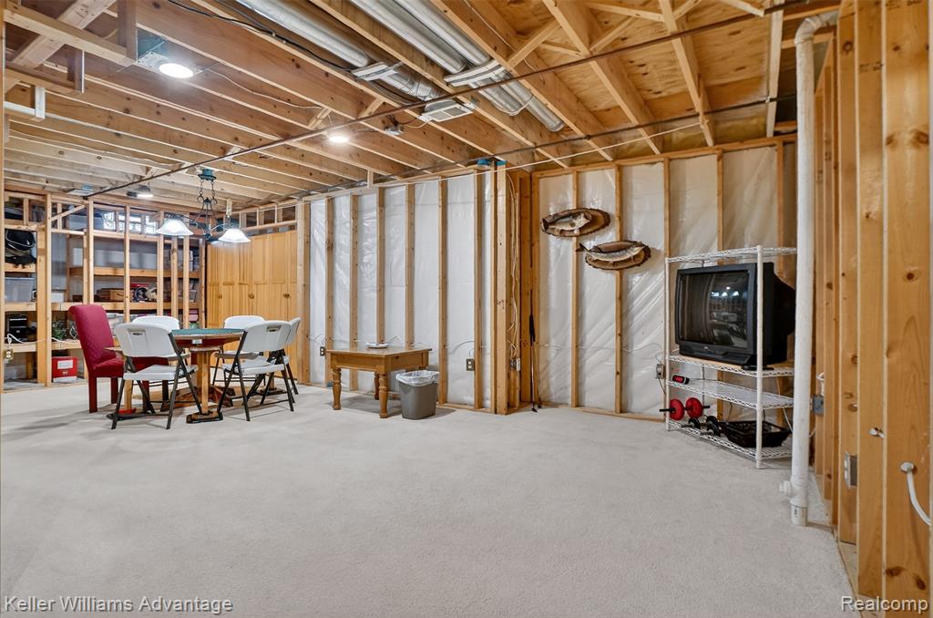 1765 Hawthorne Ridge Walled Lake, MI 48390 - Photo 42 of 46 Gallery Image 42