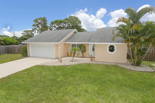 $389,000 | 1415 Falcon Road, Venice, FL 34293