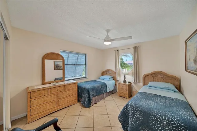 $389,000 | 1415 Falcon Road, Venice, FL 34293