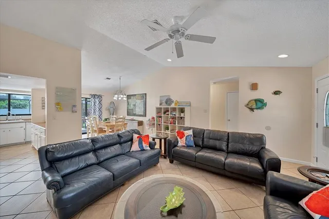$389,000 | 1415 Falcon Road, Venice, FL 34293