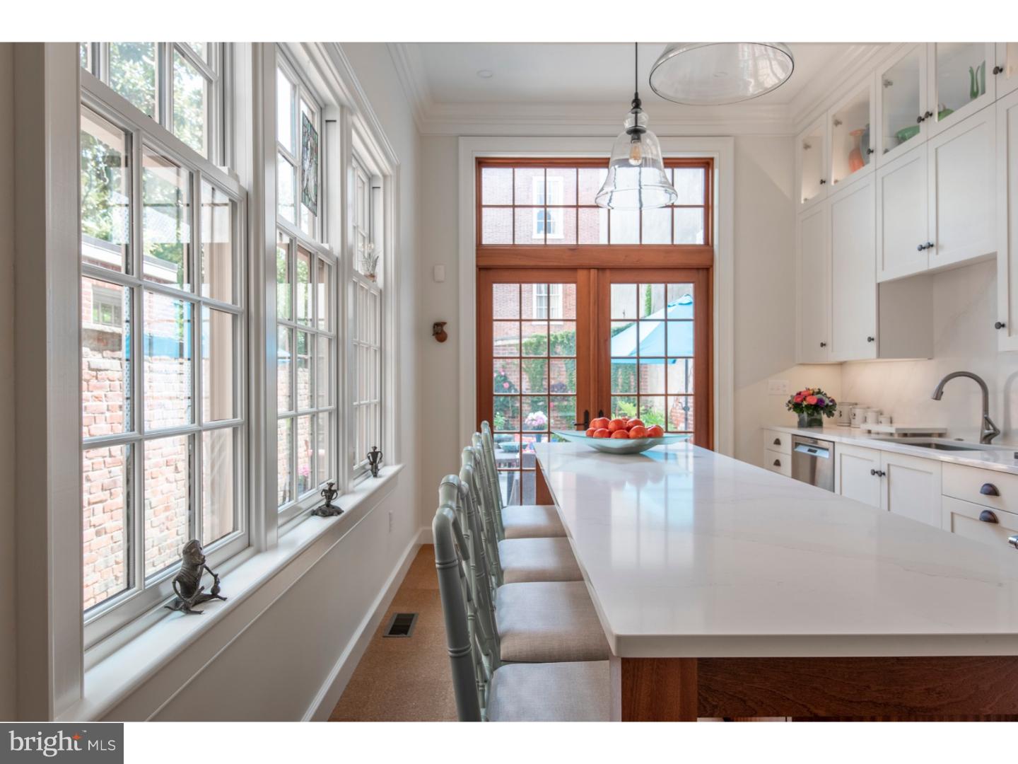 338 Spruce Street Philadelphia, PA 19106 - Photo 14 of 25