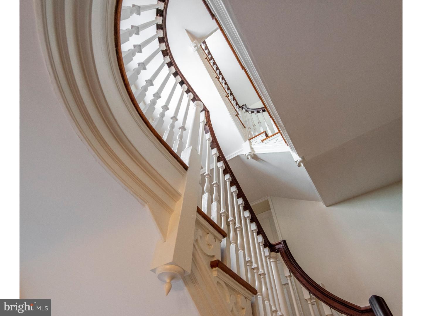 338 Spruce Street Philadelphia, PA 19106 - Photo 19 of 25