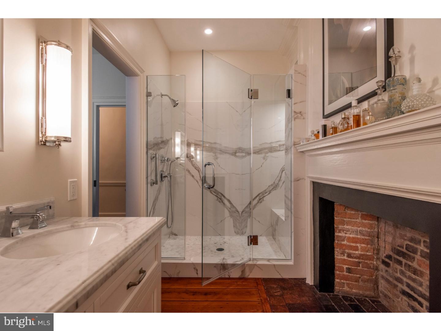 338 Spruce Street Philadelphia, PA 19106 - Photo 21 of 25